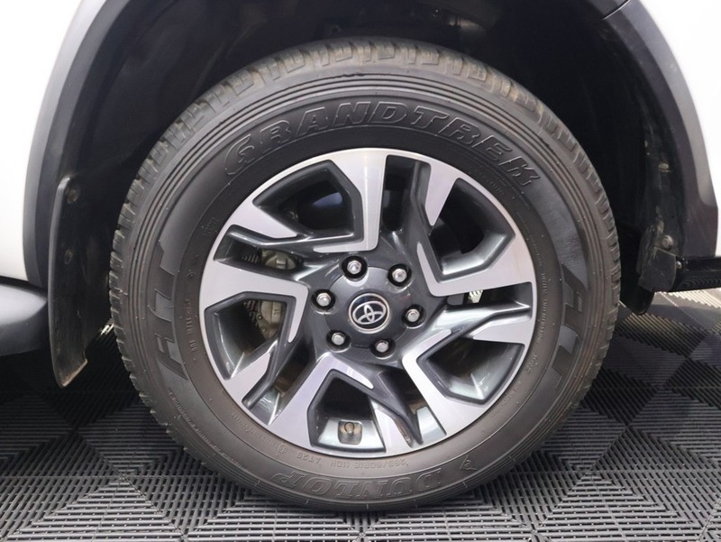 Toyota Fortuner - KING OF CARS - Image 10