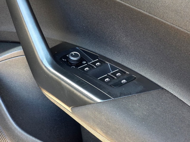 Volkswagen Taigo - Chery Silver Lakes - Image 31
