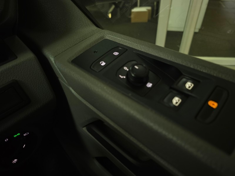 Volkswagen Transporter - Hatfield VW Northcliff - Image 20