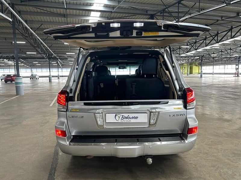 Lexus LX - Bakwena Auto Sales - Image 8