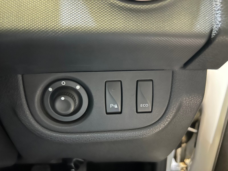 Renault Sandero - Mazda Pinetown - Image 11