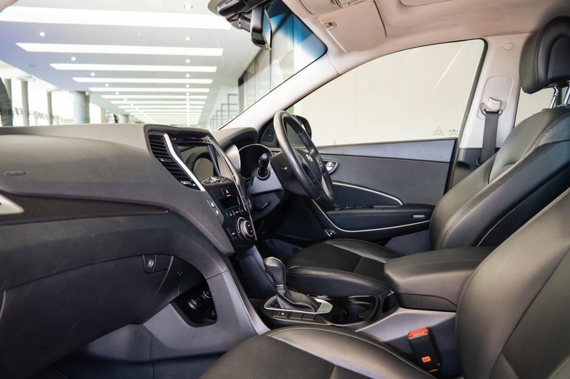 Hyundai Santa Fe - GWM Haval Bruma - Image 9