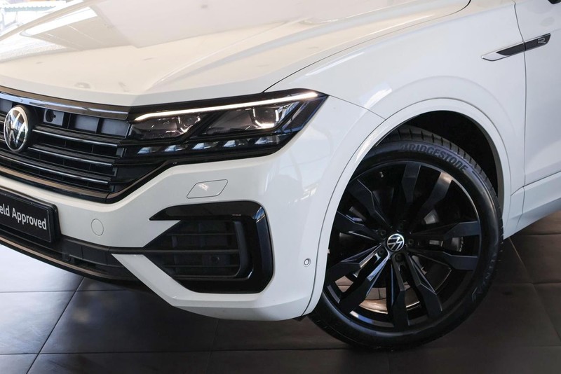 Volkswagen Touareg - Audi Centre Hatfield - Image 2