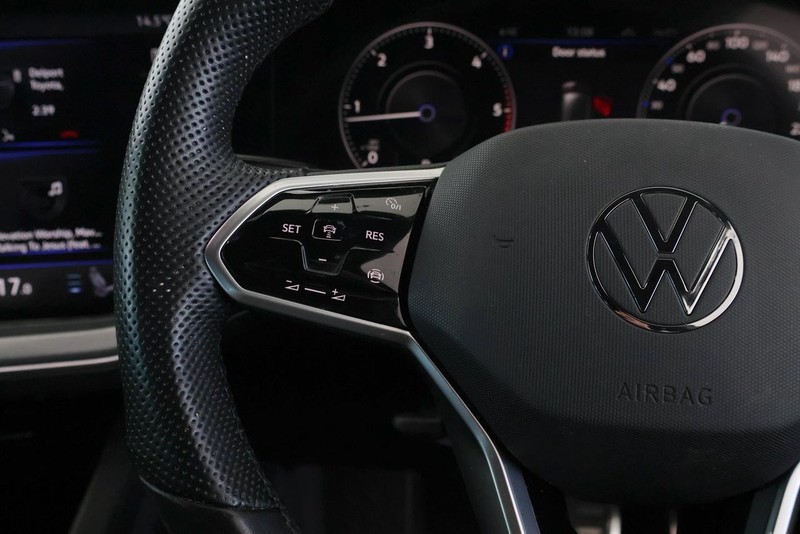 Volkswagen Touareg - Audi Centre Hatfield - Image 15