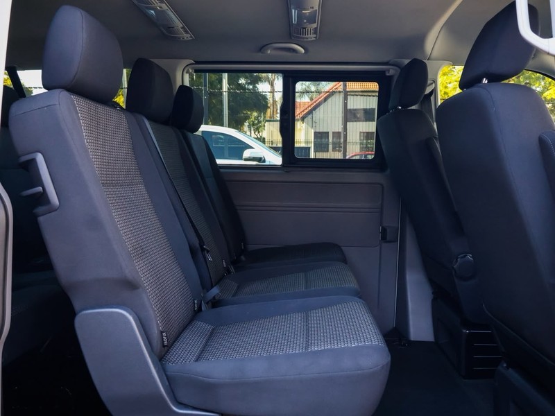 Volkswagen Transporter - Hatfield VW Commercial - Image 10