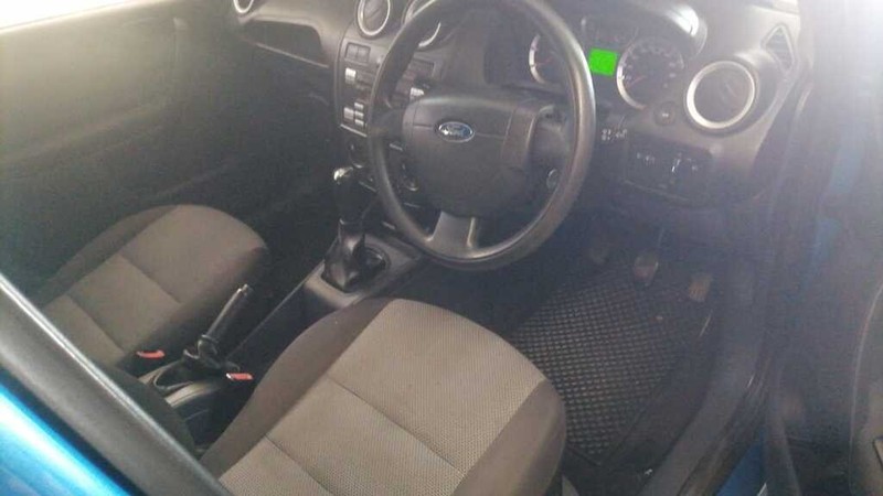 Ford Ikon - Janjira Cars Sales - Image 5