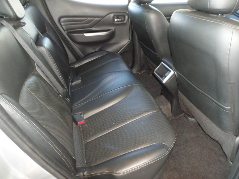 Mitsubishi Triton - Auto Investments Waterkloof - Image 13