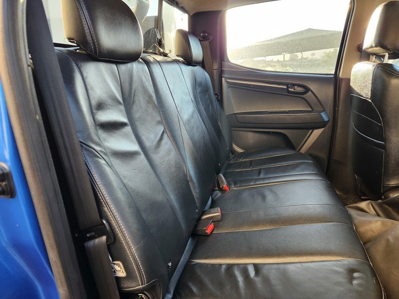 Isuzu KB - WHEELSPOT - Image 8