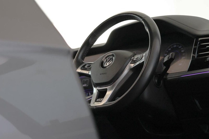 Volkswagen Touareg - Audi Centre Hatfield - Image 17