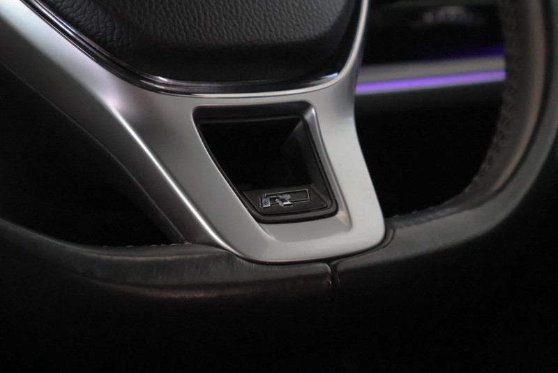 Volkswagen Touareg - Audi Centre Hatfield - Image 15