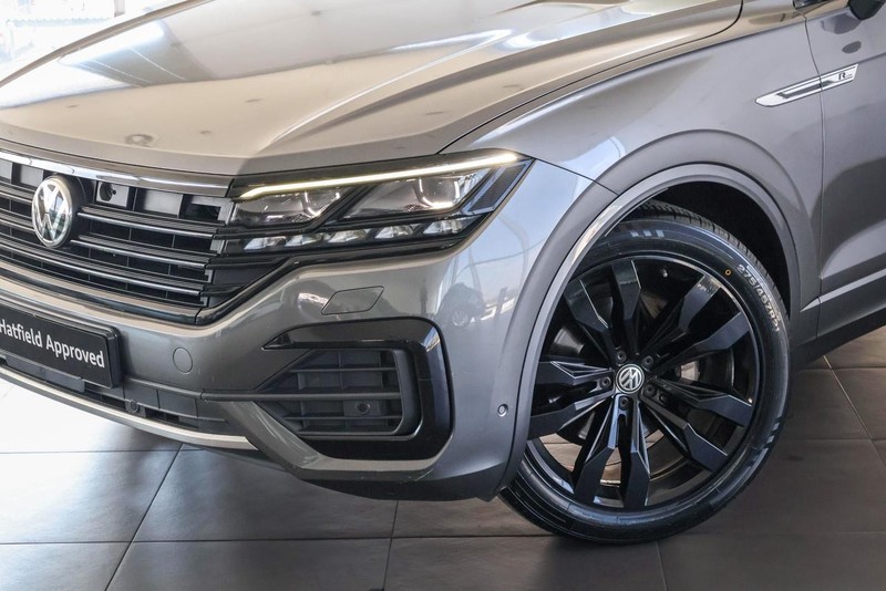 Volkswagen Touareg - Audi Centre Hatfield - Image 2