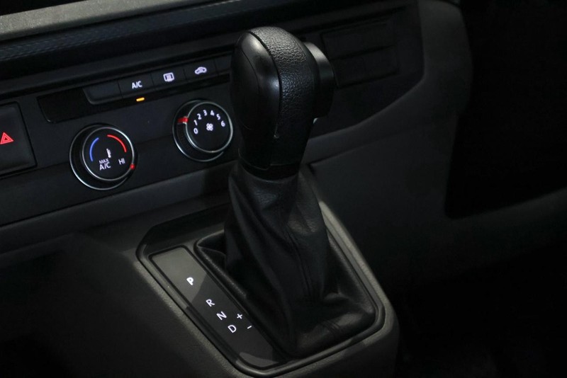 Volkswagen Transporter - Audi Centre Hatfield - Image 25
