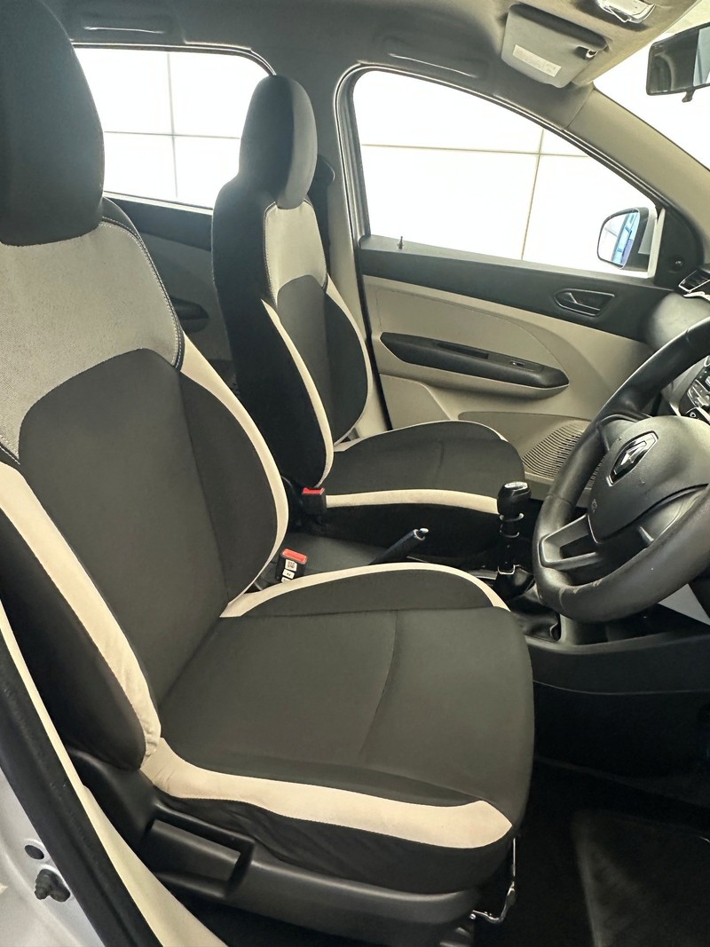 Renault Triber - Audi Centre Somerset West - Image 9