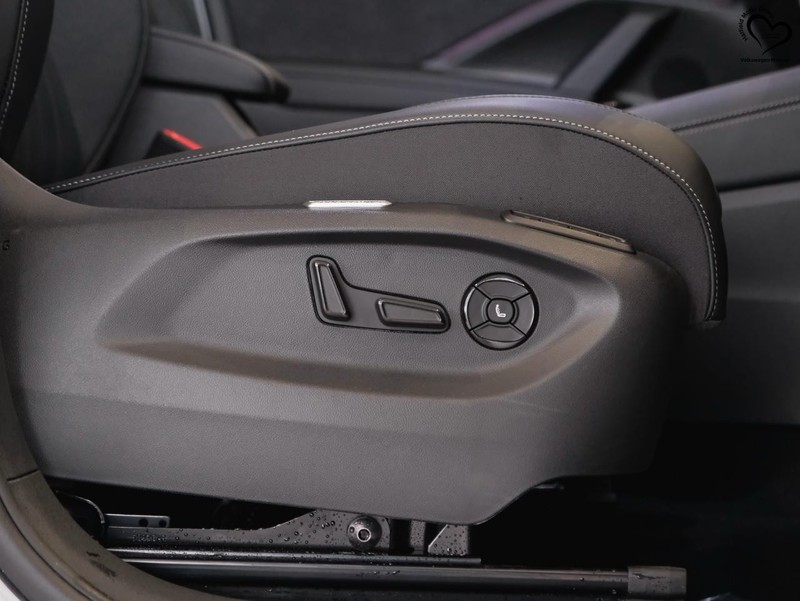 Volkswagen Tiguan - Hatfield VW Melrose Arch - Image 13