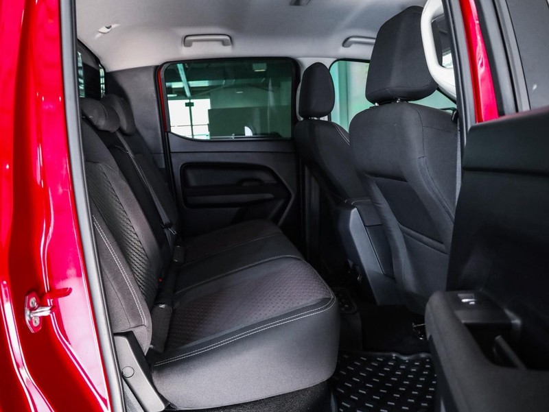 Volkswagen Amarok - Hatfield VW Bryanston - Image 17