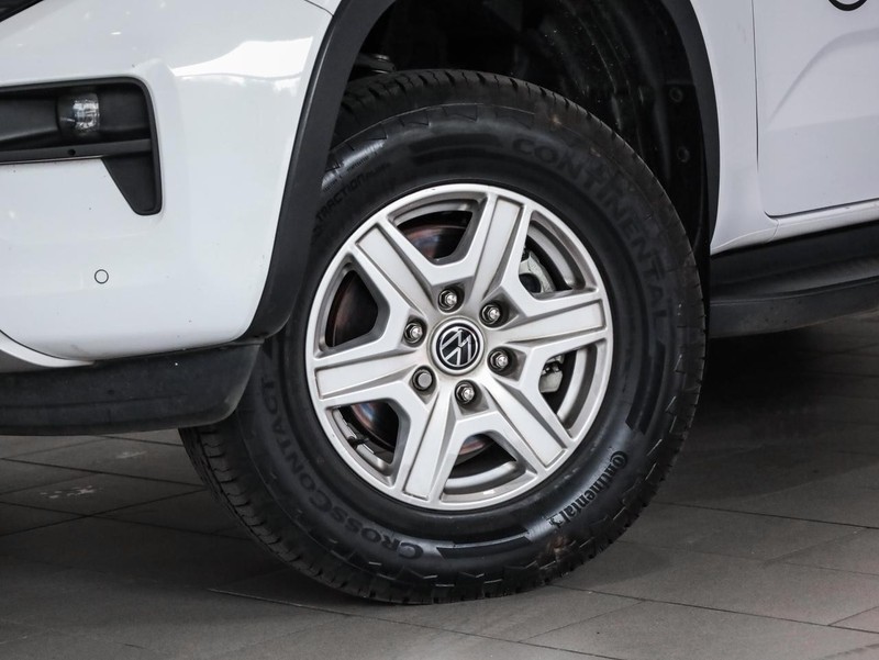Volkswagen Amarok - Hatfield VW Bryanston - Image 2
