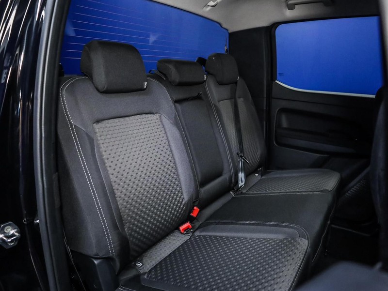 Volkswagen Amarok - Hatfield VW Bryanston - Image 9