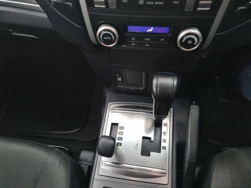 Mitsubishi Pajero - Auto Investments Polokwane - Image 14