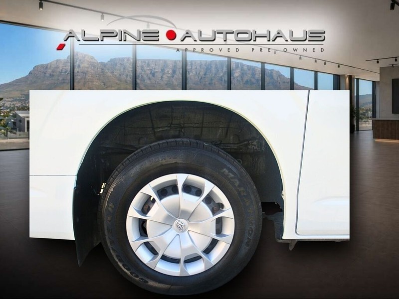 Toyota Quantum - Alpine Autohaus - Image 16