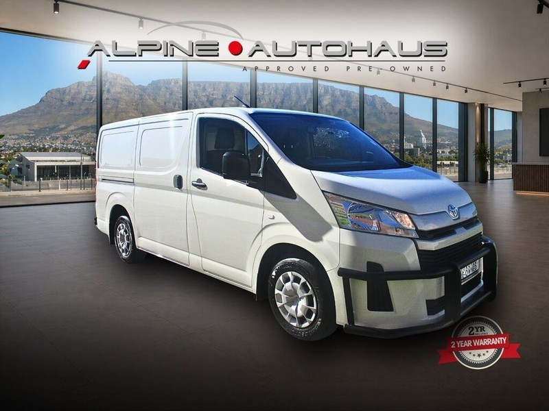 Toyota Quantum - Alpine Autohaus - Image 9