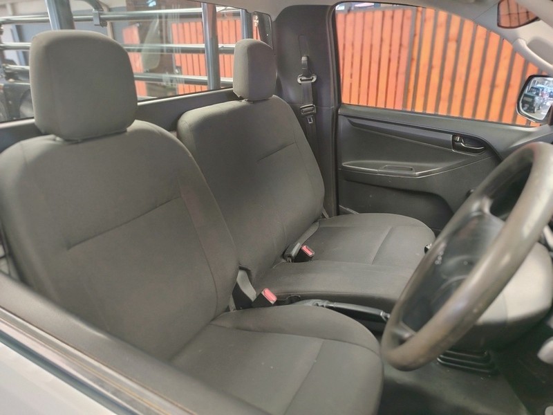 Isuzu D-Max - We Buy Bakkies - Image 12