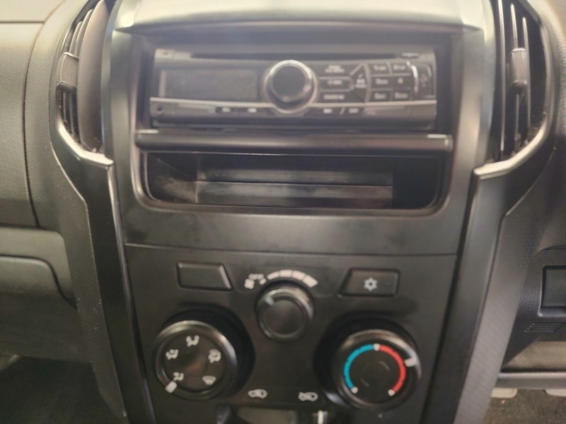 Isuzu D-Max - We Buy Bakkies - Image 14