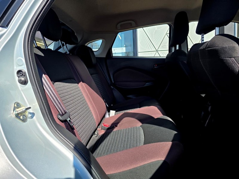 Suzuki Fronx - Chery Silver Lakes - Image 11