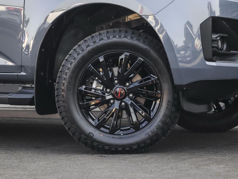 Isuzu D-Max - Isuzu Richards Bay - Image 2