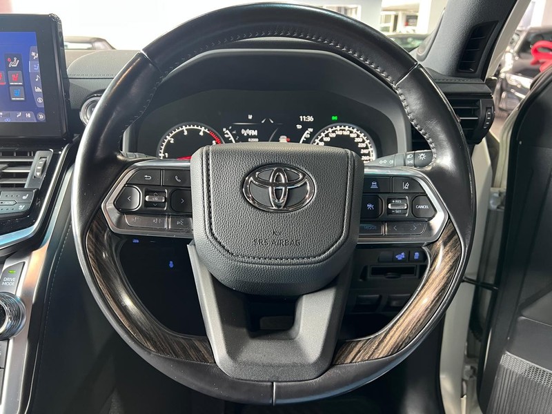 Toyota Land Cruiser - Top Gear Auto - Image 12