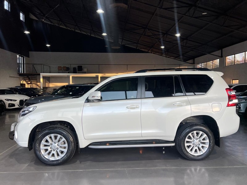 Toyota Land Cruiser Prado - Top Gear Auto - Image 3