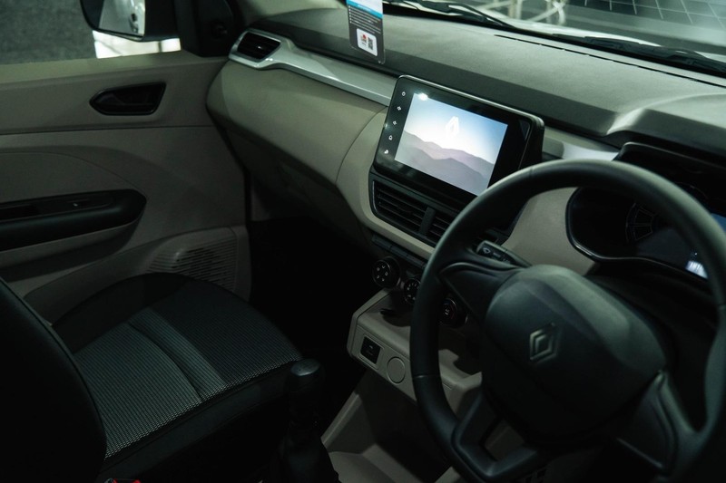 Renault Triber - Renault Bruma - Image 12
