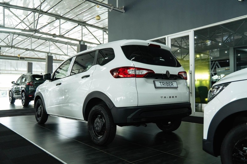 Renault Triber - Renault Bruma - Image 9