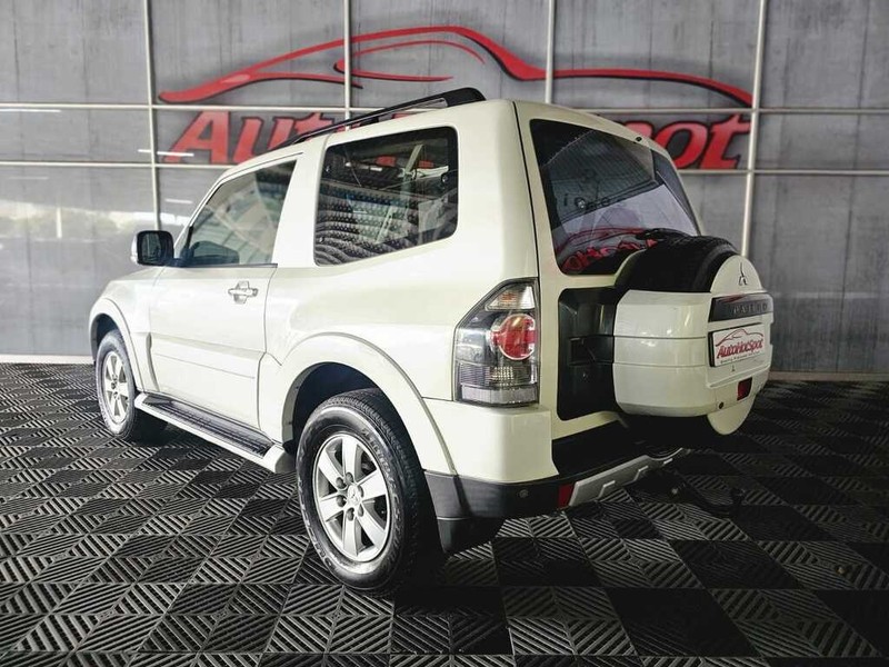 Mitsubishi Pajero - Auto Hot Spot - Image 4