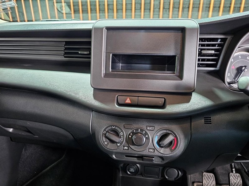 Toyota Corolla Rumion - Mit Mak Motors - Image 13