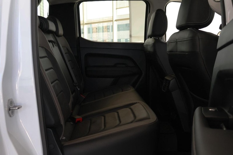 Volkswagen Amarok - Audi Centre Hatfield - Image 19