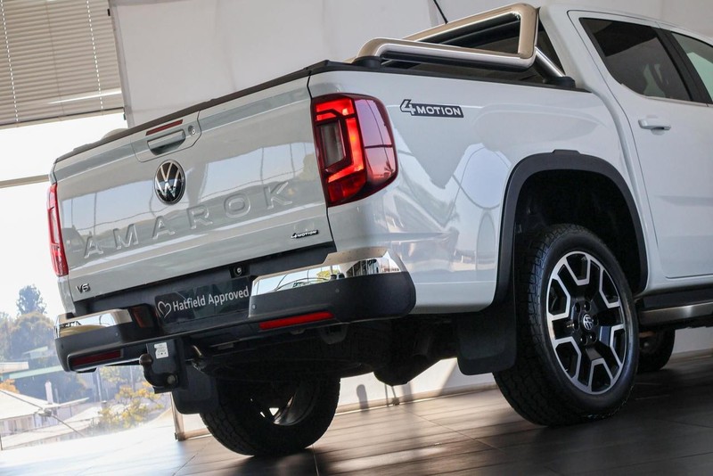Volkswagen Amarok - Audi Centre Hatfield - Image 12