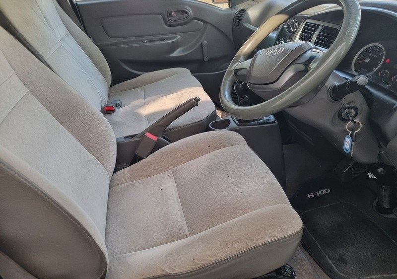 Hyundai H-100 - Motortoria - Image 11