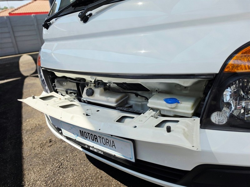 Hyundai H-100 - Motortoria - Image 17