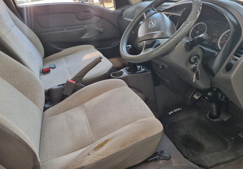 Hyundai H-100 - Motortoria - Image 11
