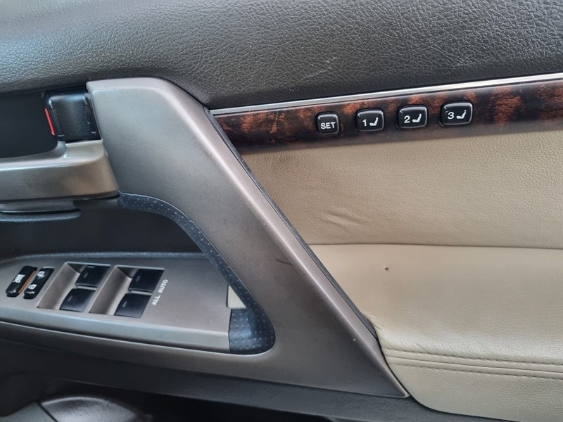 Toyota Land Cruiser - Motortoria - Image 10