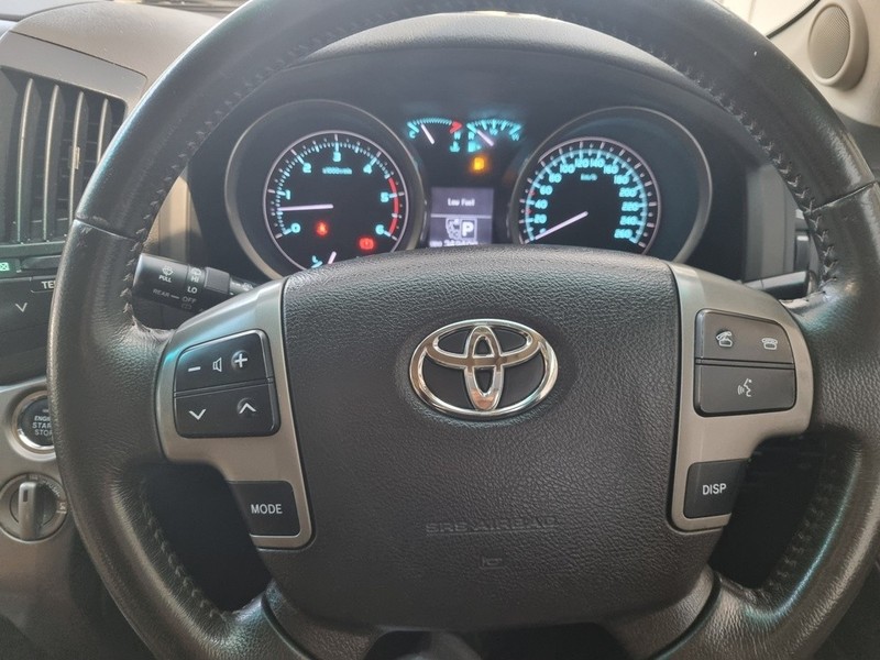 Toyota Land Cruiser - Motortoria - Image 14