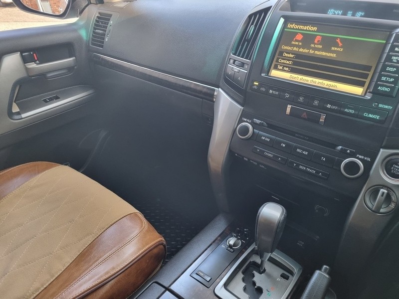 Toyota Land Cruiser - Motortoria - Image 15