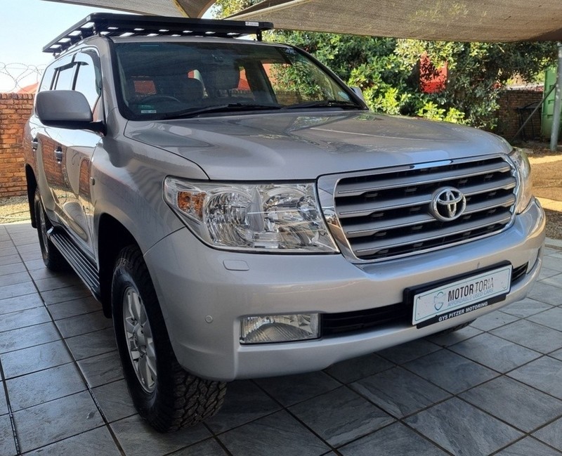 Toyota Land Cruiser - Motortoria - Image 1