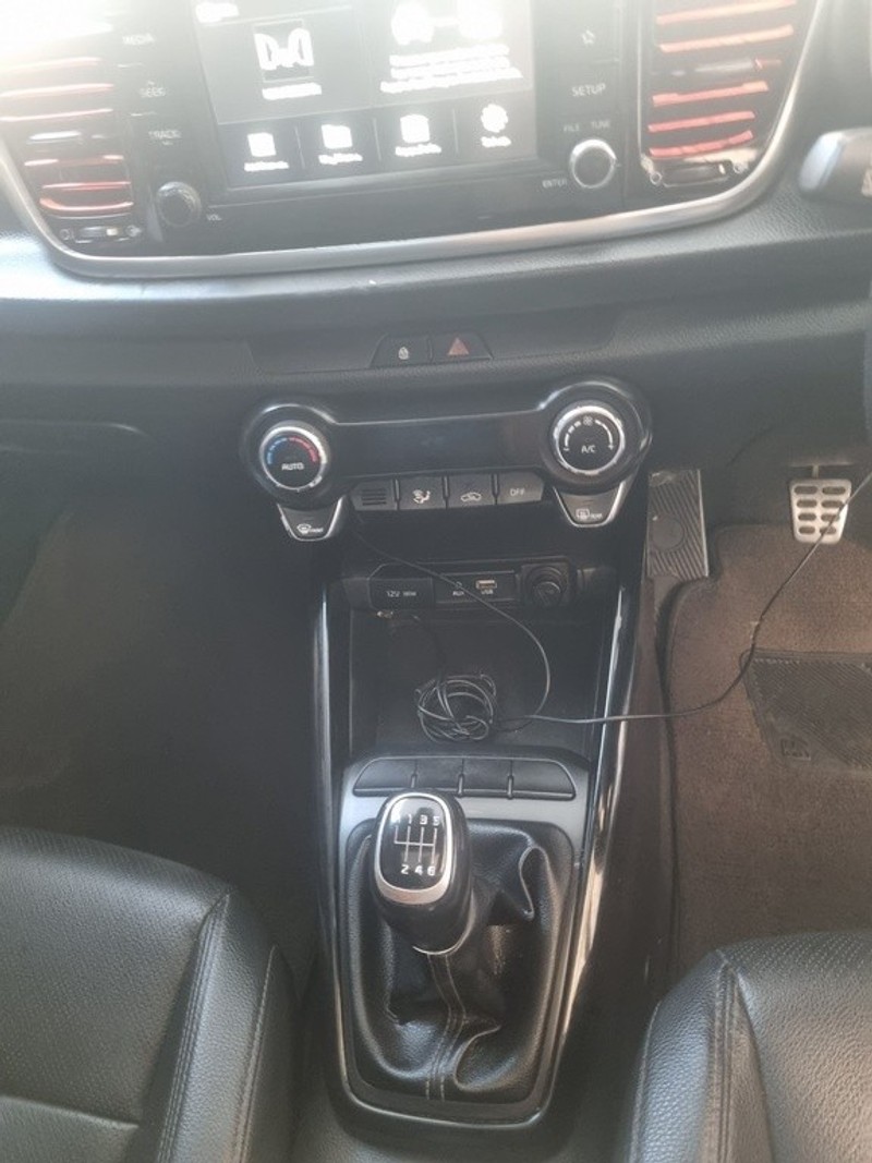 Kia Rio - Motortoria - Image 12