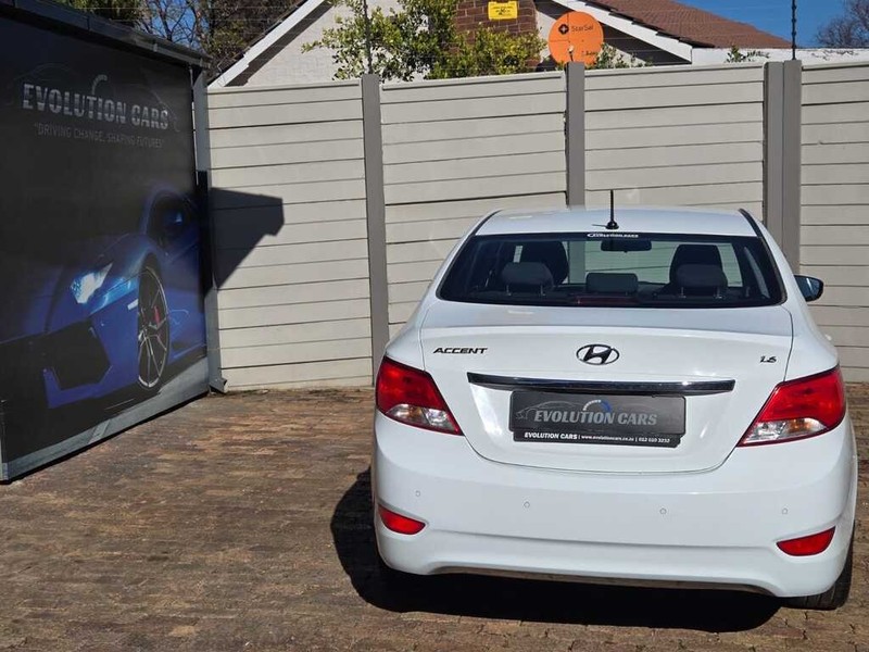 Hyundai Accent - Evolution Cars - Image 11