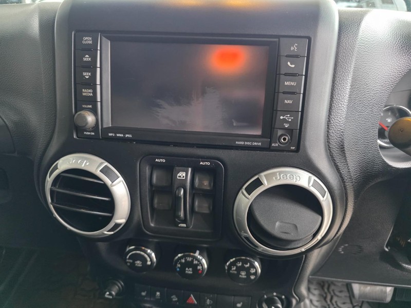 Jeep Wrangler - Park Ford - Image 19