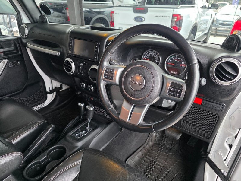 Jeep Wrangler - Park Ford - Image 22
