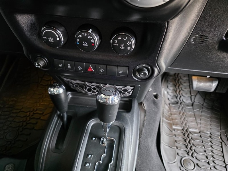 Jeep Wrangler - Park Ford - Image 18