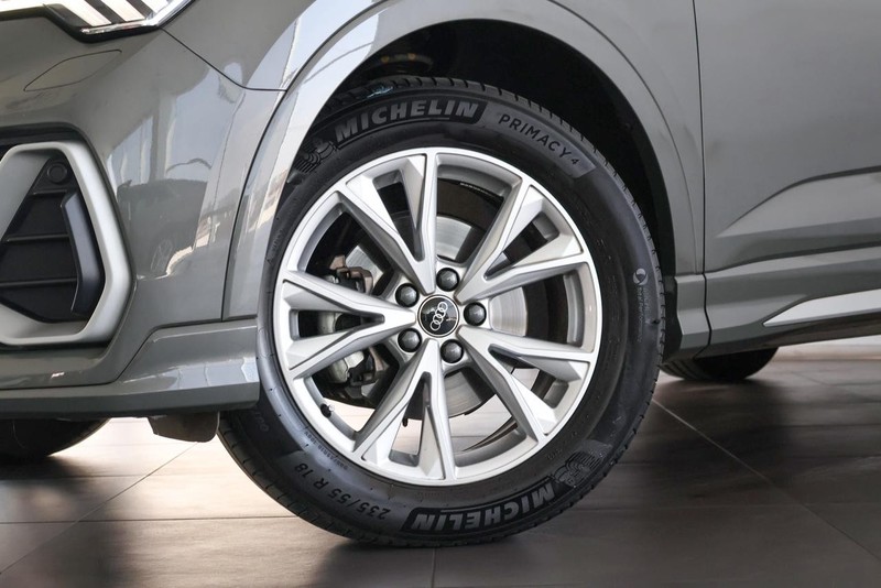 Audi Q3 - Audi Centre Hatfield - Image 3