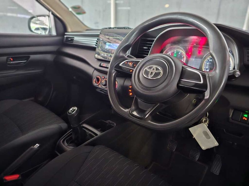 Toyota Corolla Rumion - Auto Hot Spot - Image 8